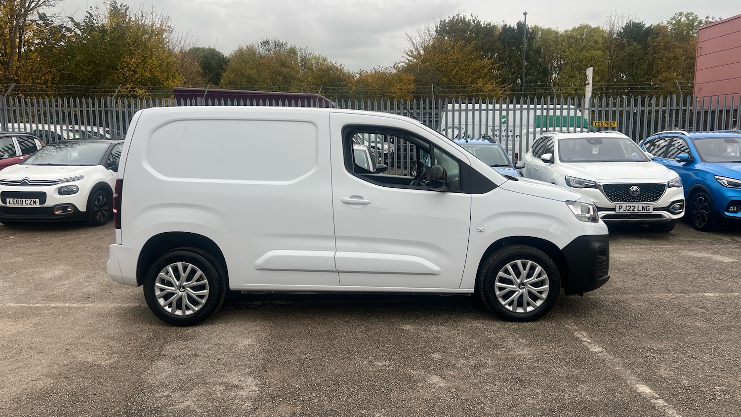 Used Citroen Berlingo 2024 for sale - 76450305: Photo 9