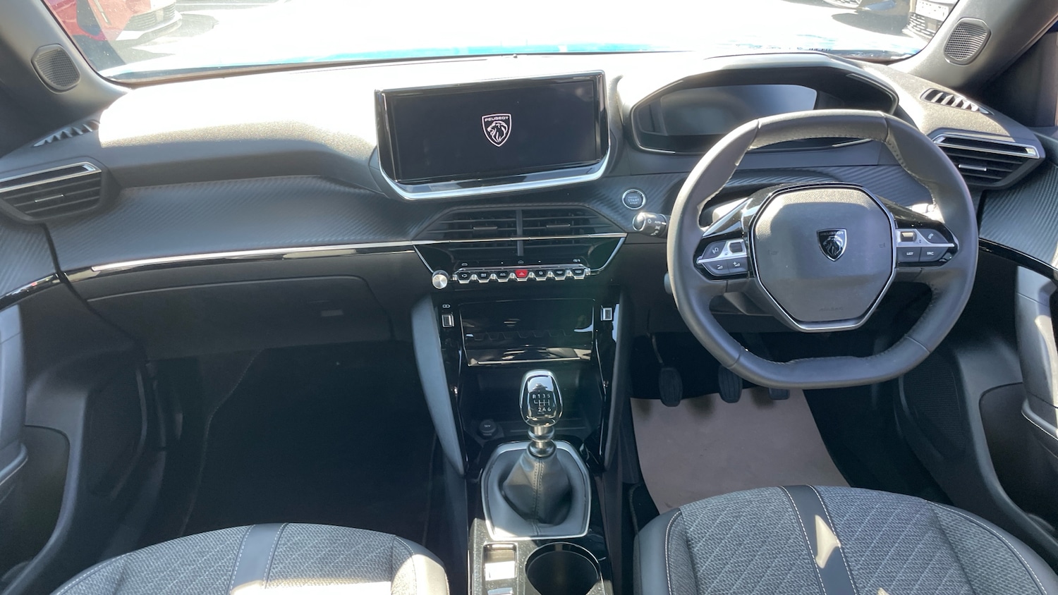 Used Peugeot 2008 2024 for sale - 76255257: Photo 10