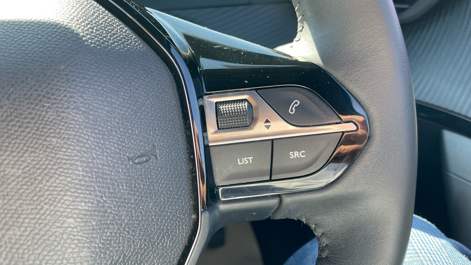 Used Peugeot 2008 2024 for sale - 76255257: Photo 27