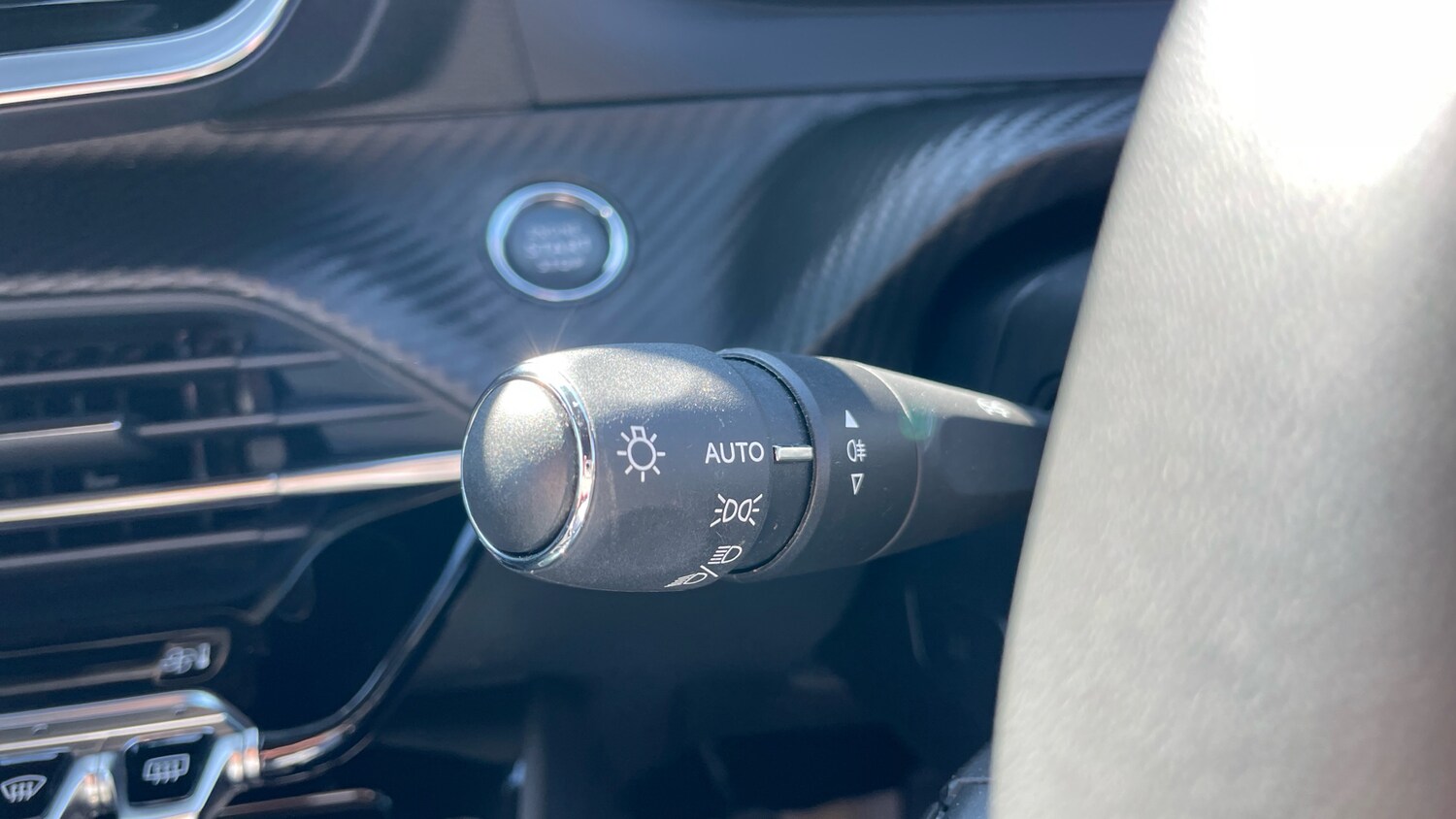 Used Peugeot 2008 2024 for sale - 76255257: Photo 28