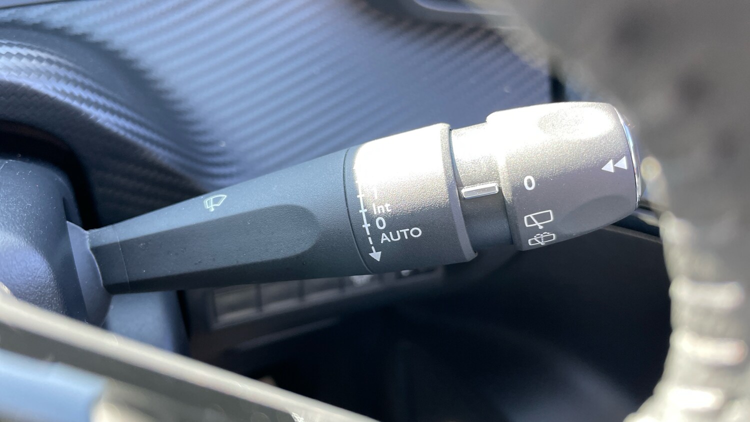 Used Peugeot 2008 2024 for sale - 76255257: Photo 29