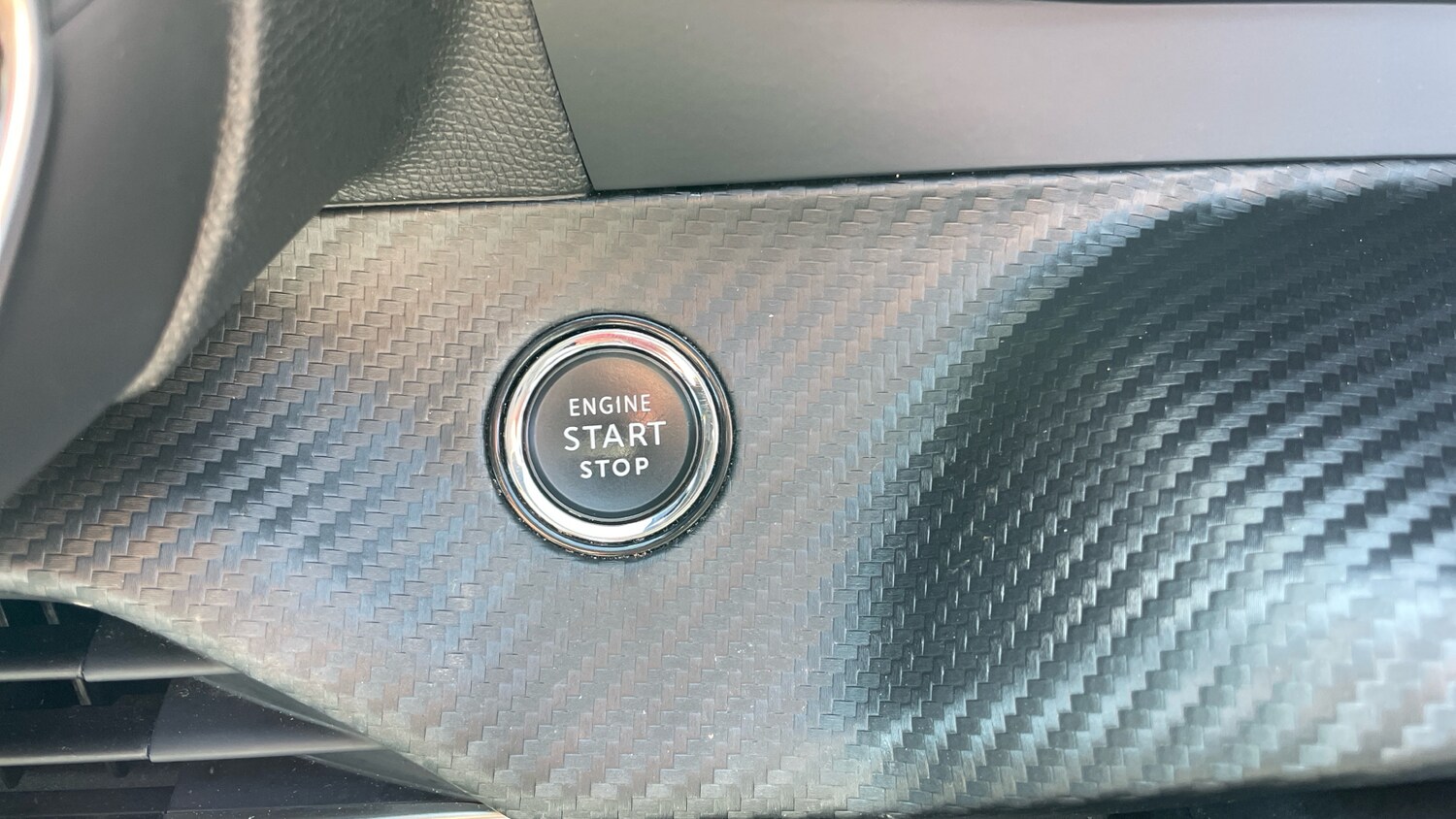 Used Peugeot 2008 2024 for sale - 76255257: Photo 31