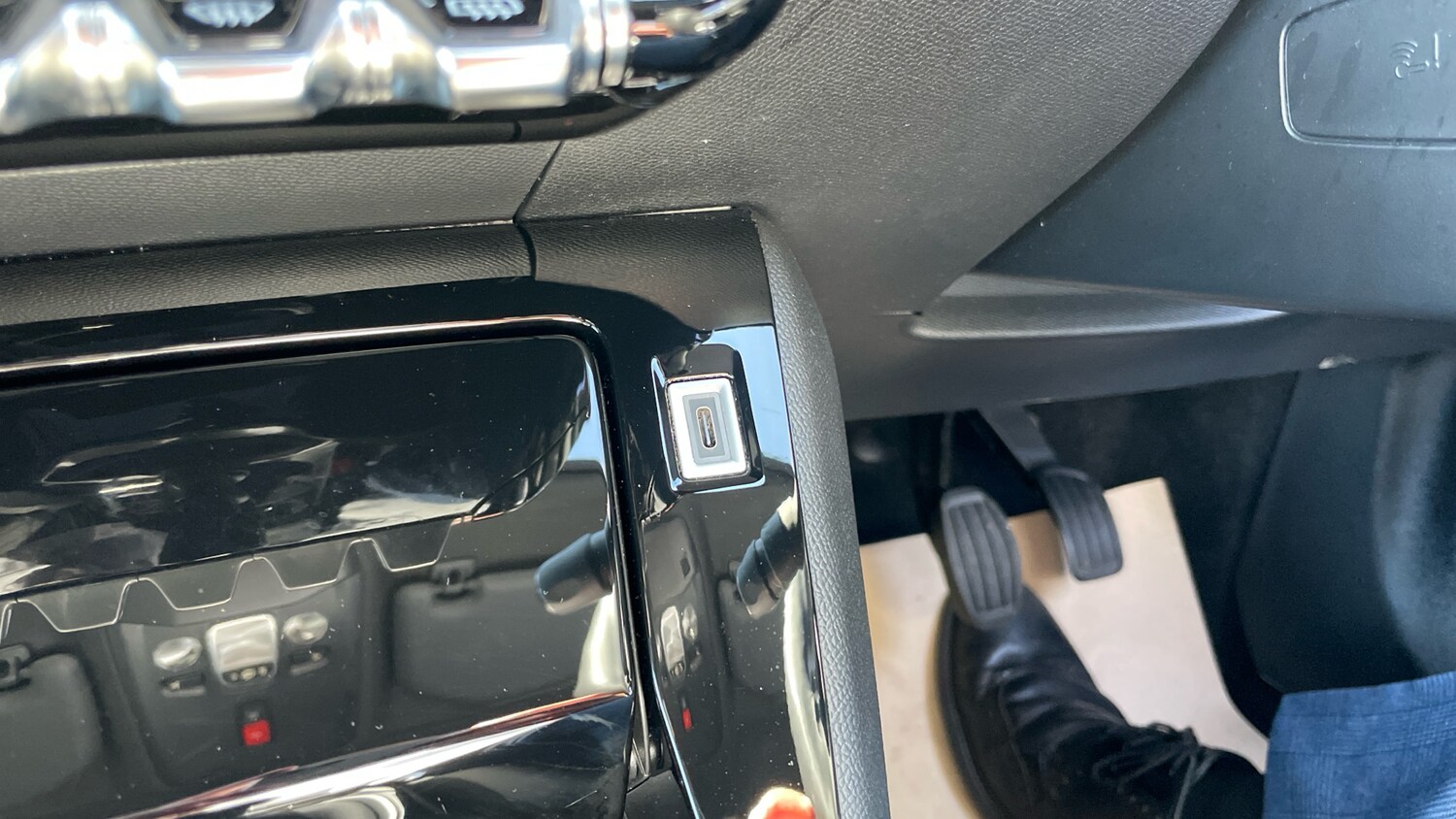 Used Peugeot 2008 2024 for sale - 76255257: Photo 38