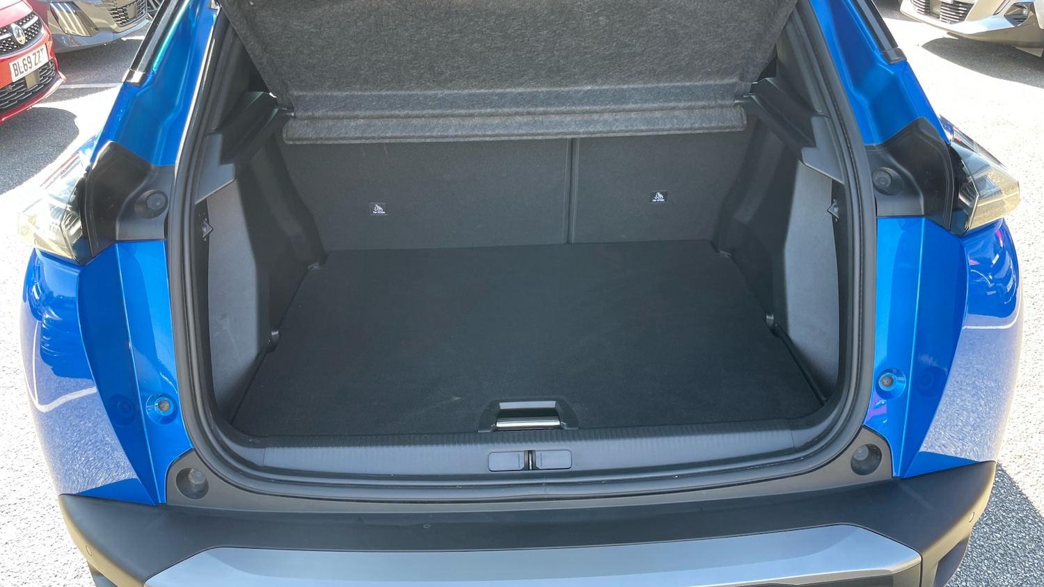 Used Peugeot 2008 2024 for sale - 76255257: Photo 4