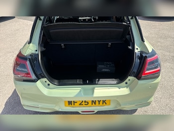 Used Suzuki Swift 2025 for sale - 79379330: Photo