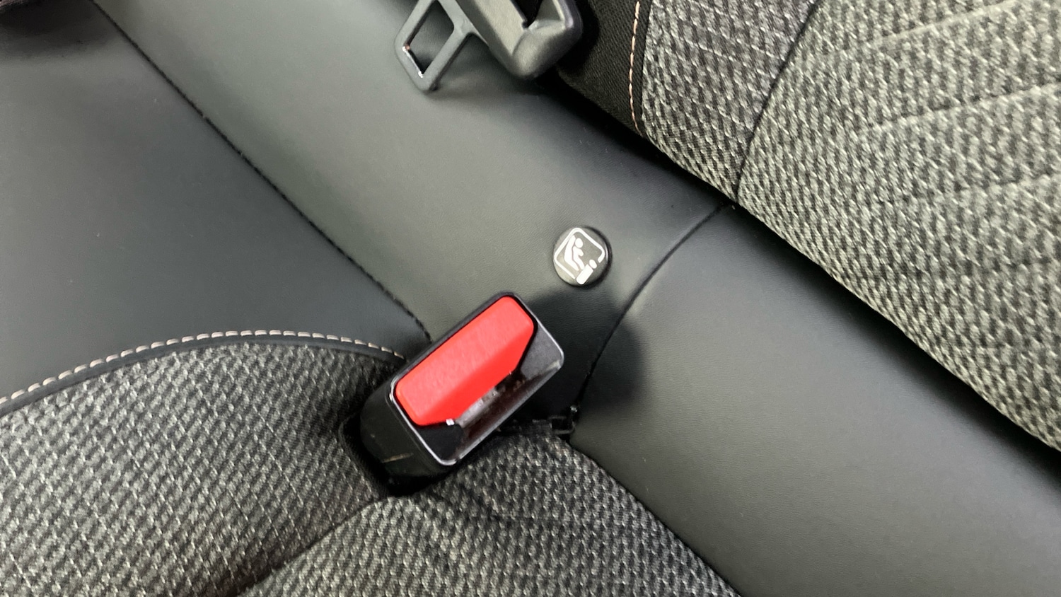 Used Peugeot 2008 2024 for sale - 77228097: Photo 17