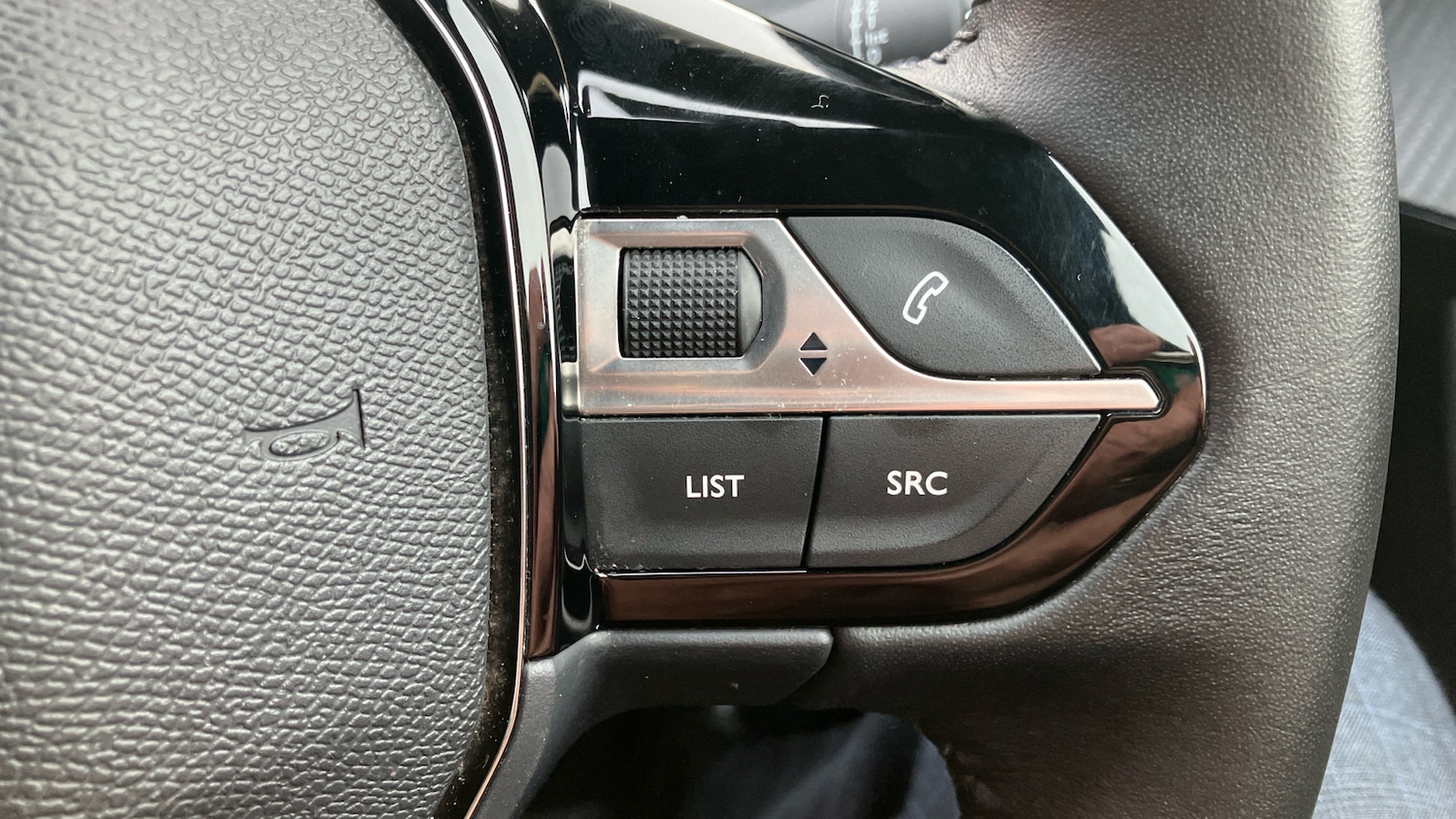 Used Peugeot 2008 2024 for sale - 77228097: Photo 27