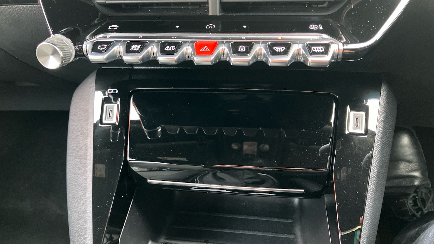 Used Peugeot 2008 2024 for sale - 77228097: Photo 31