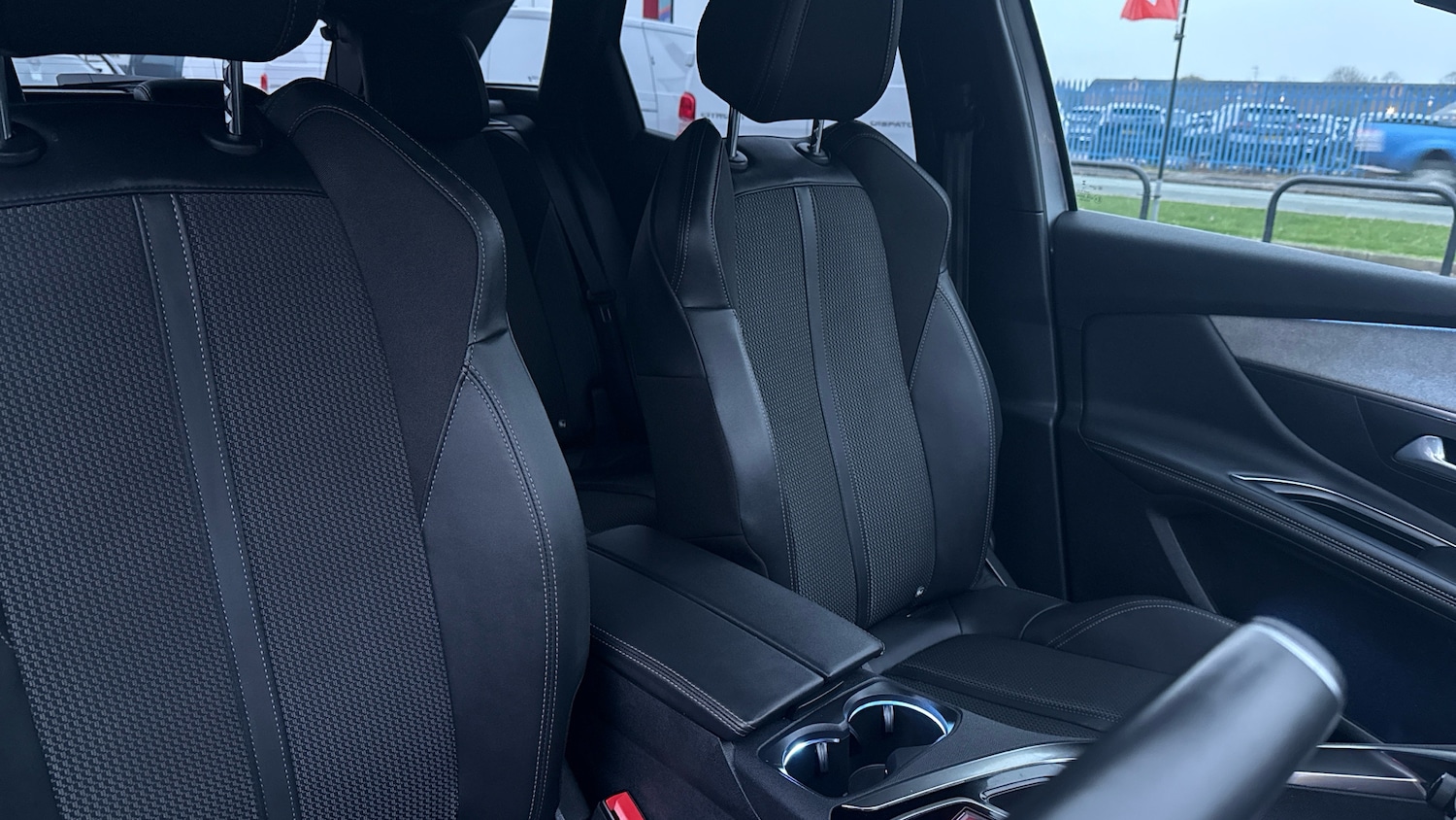 Used Peugeot 3008 2024 for sale - 76983863: Photo 39