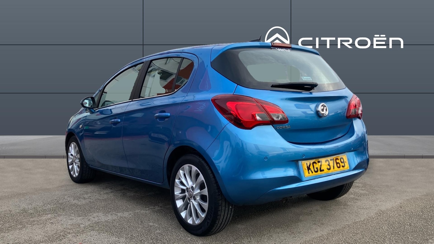 Used Vauxhall Corsa 2018 for sale - 76681622: Photo 2