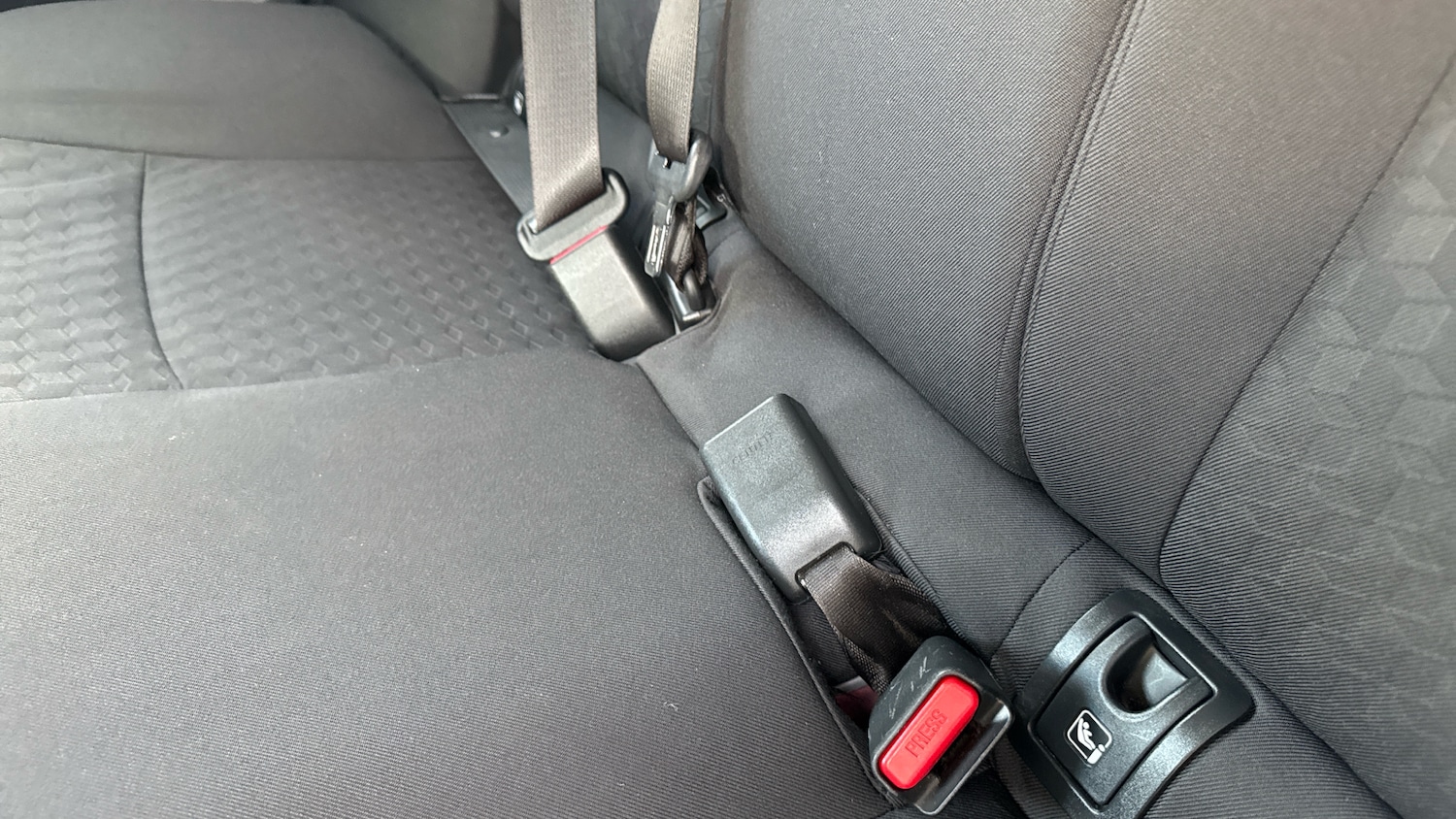 Used Toyota Yaris 2022 for sale - 77264295: Photo 17