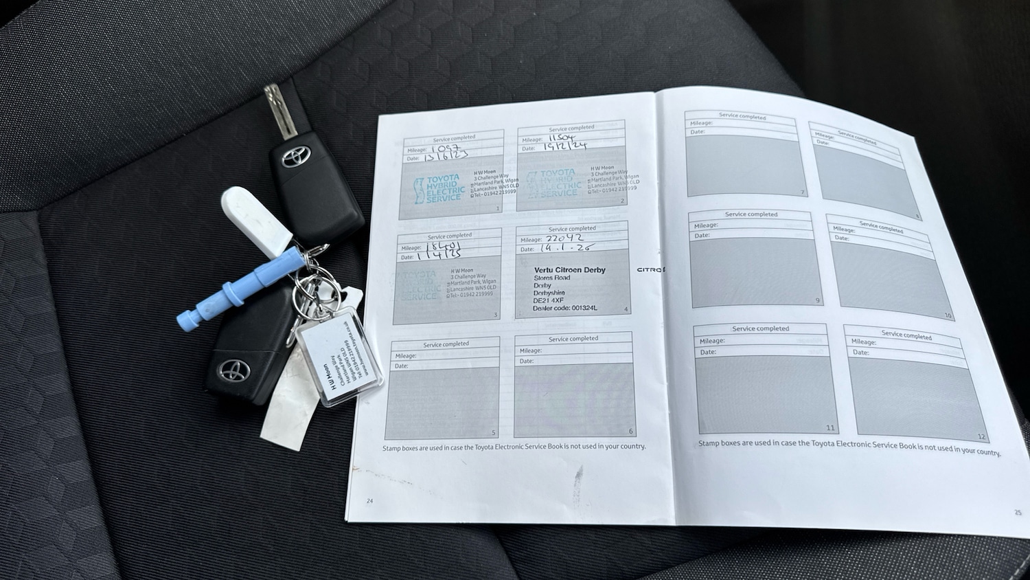 Used Toyota Yaris 2022 for sale - 77264295: Photo 19