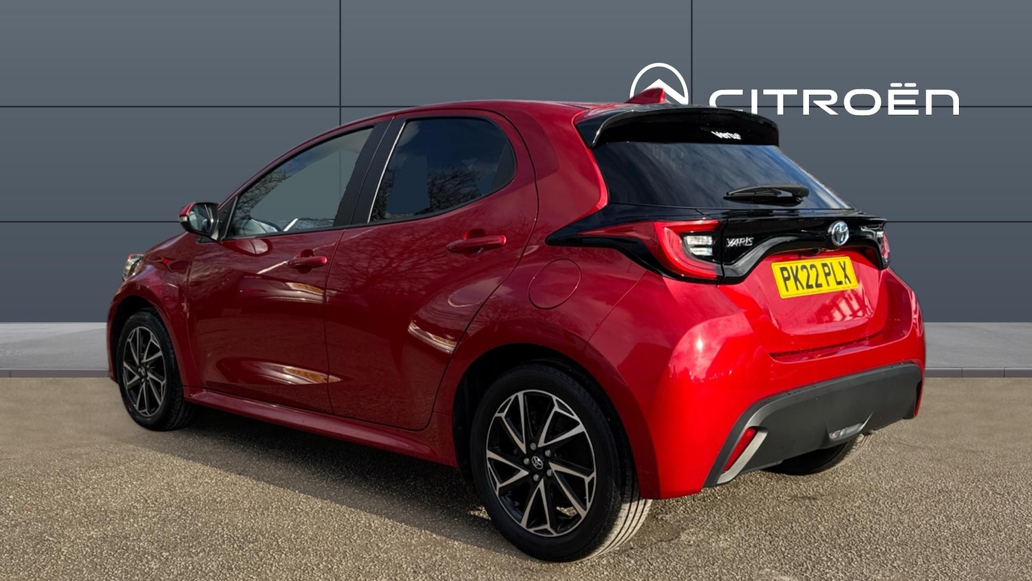 Used Toyota Yaris 2022 for sale - 77264295: Photo 2