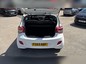 Used Hyundai i10 2015 for sale - 78984797: Photo