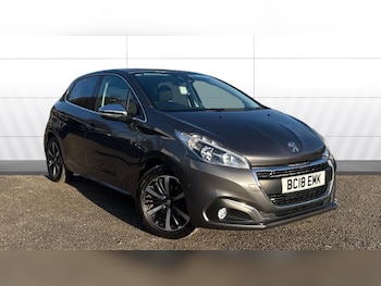 Used Peugeot 208 2018 for sale - 77258743: Photo