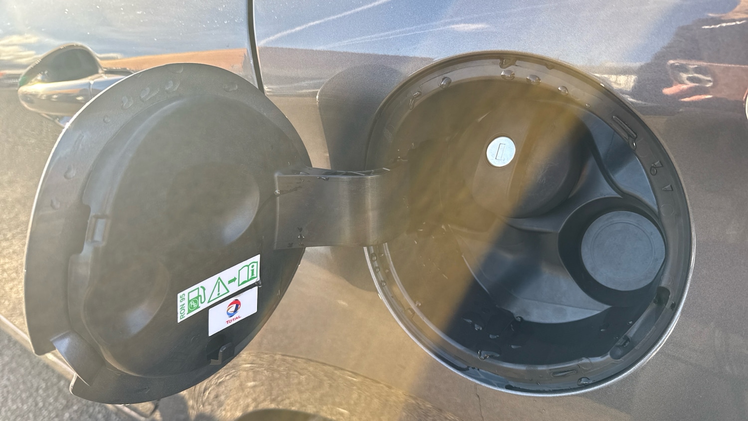 Used Peugeot 208 2018 for sale - 77258743: Photo 21