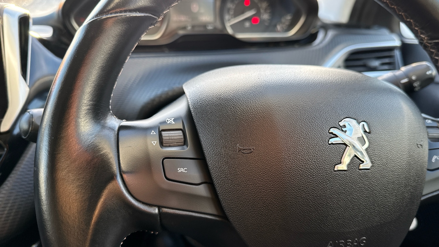 Used Peugeot 208 2018 for sale - 77258743: Photo 22