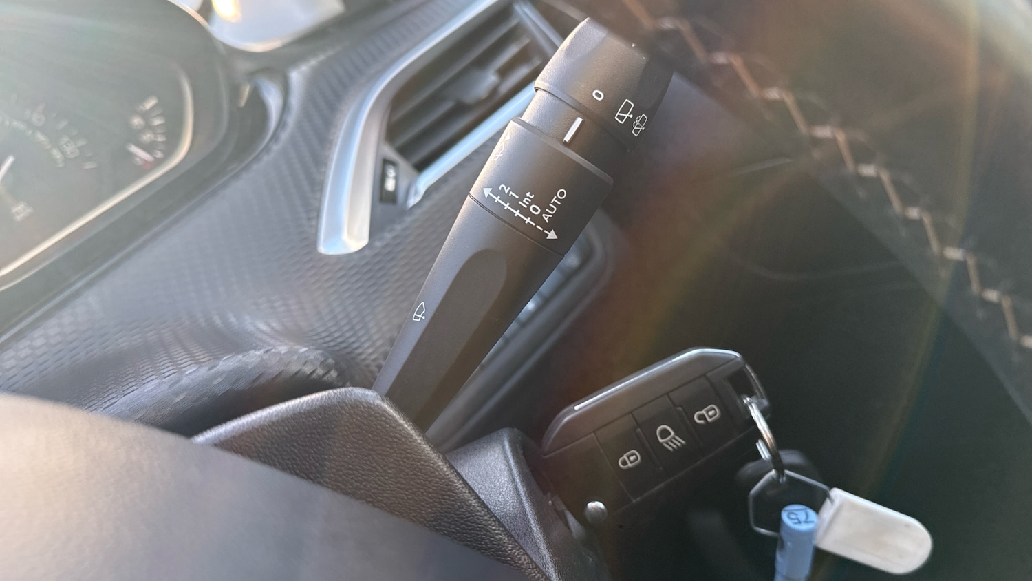 Used Peugeot 208 2018 for sale - 77258743: Photo 25