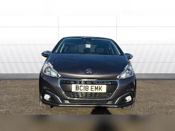 Used Peugeot 208 2018 for sale - 77258743: Photo