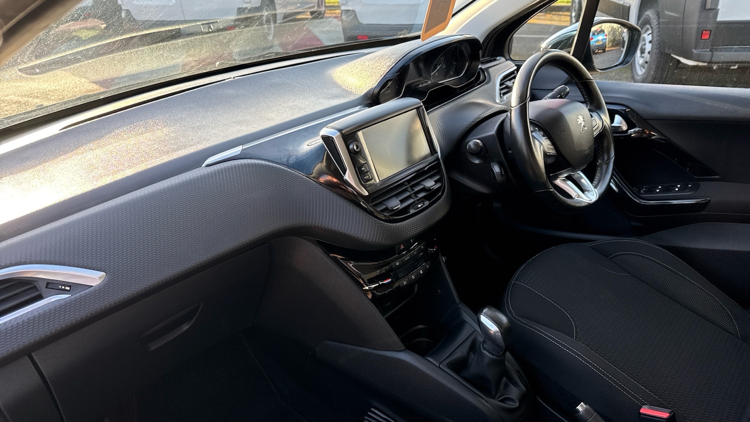 Used Peugeot 208 2018 for sale - 77258743: Photo 9