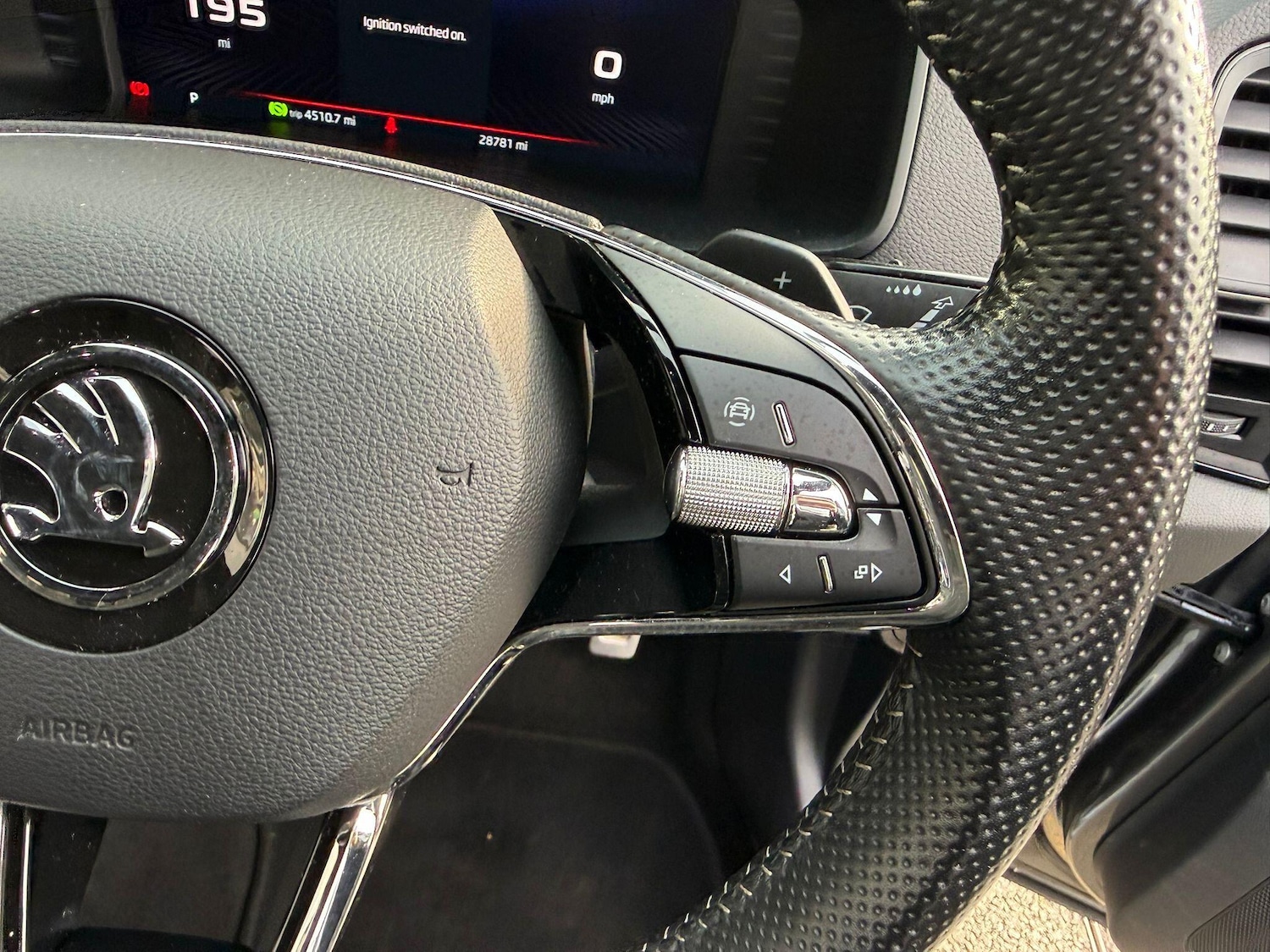 Used Skoda Karoq 2023 for sale - 77625259: Photo 21