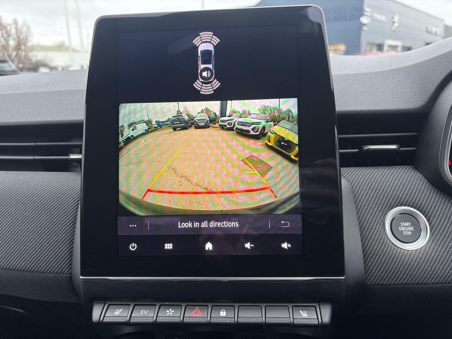 Used Renault Clio 2023 for sale - 77565110: Photo 32