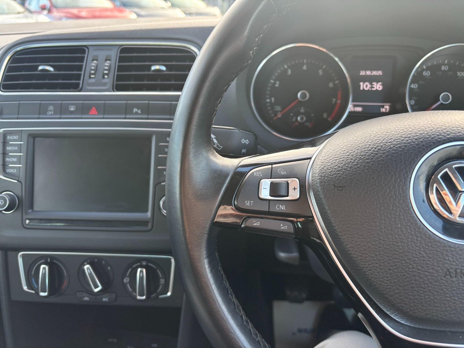 Used Volkswagen Polo 2017 for sale - 76441178: Photo 15