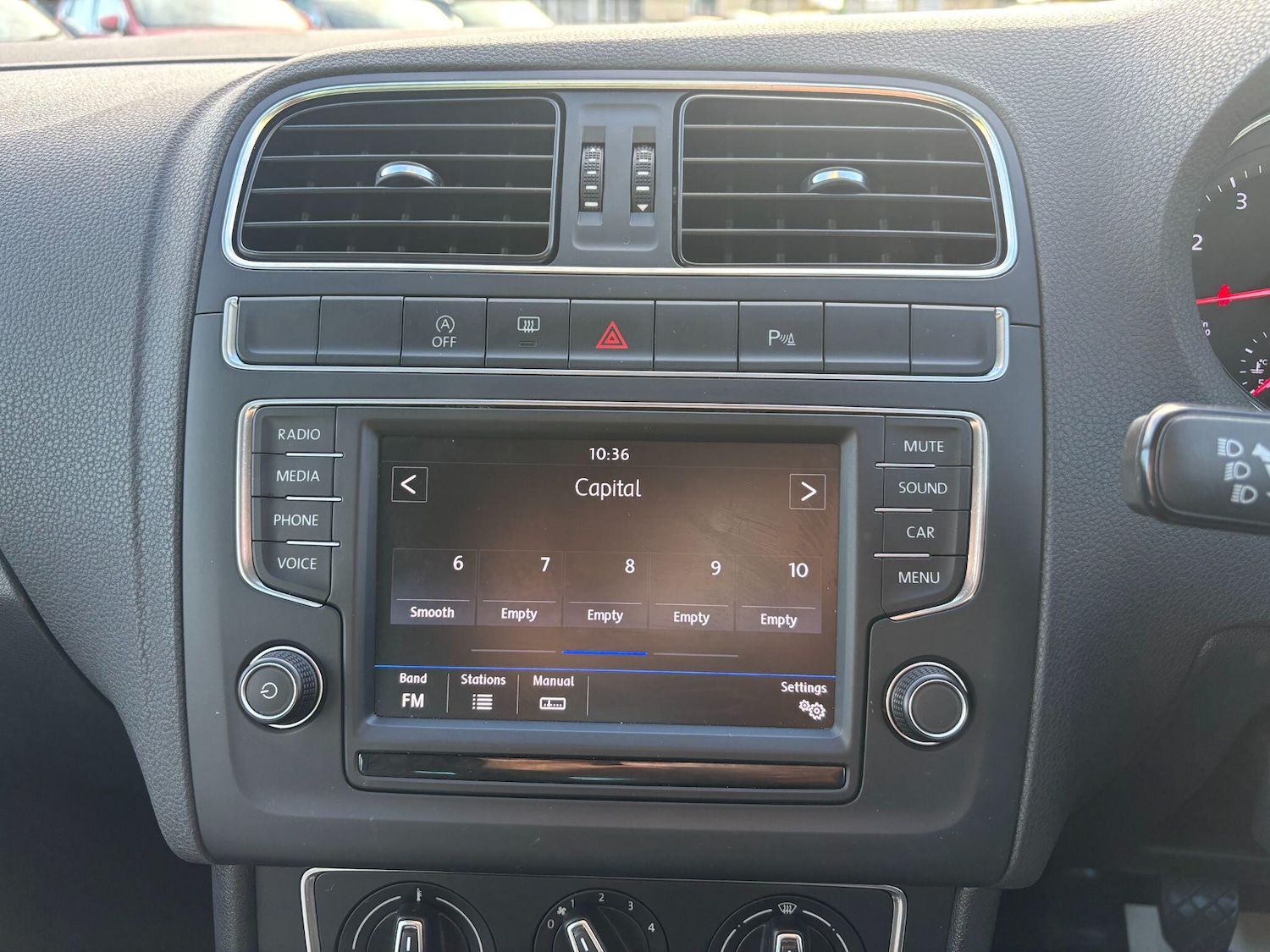 Used Volkswagen Polo 2017 for sale - 76441178: Photo 27