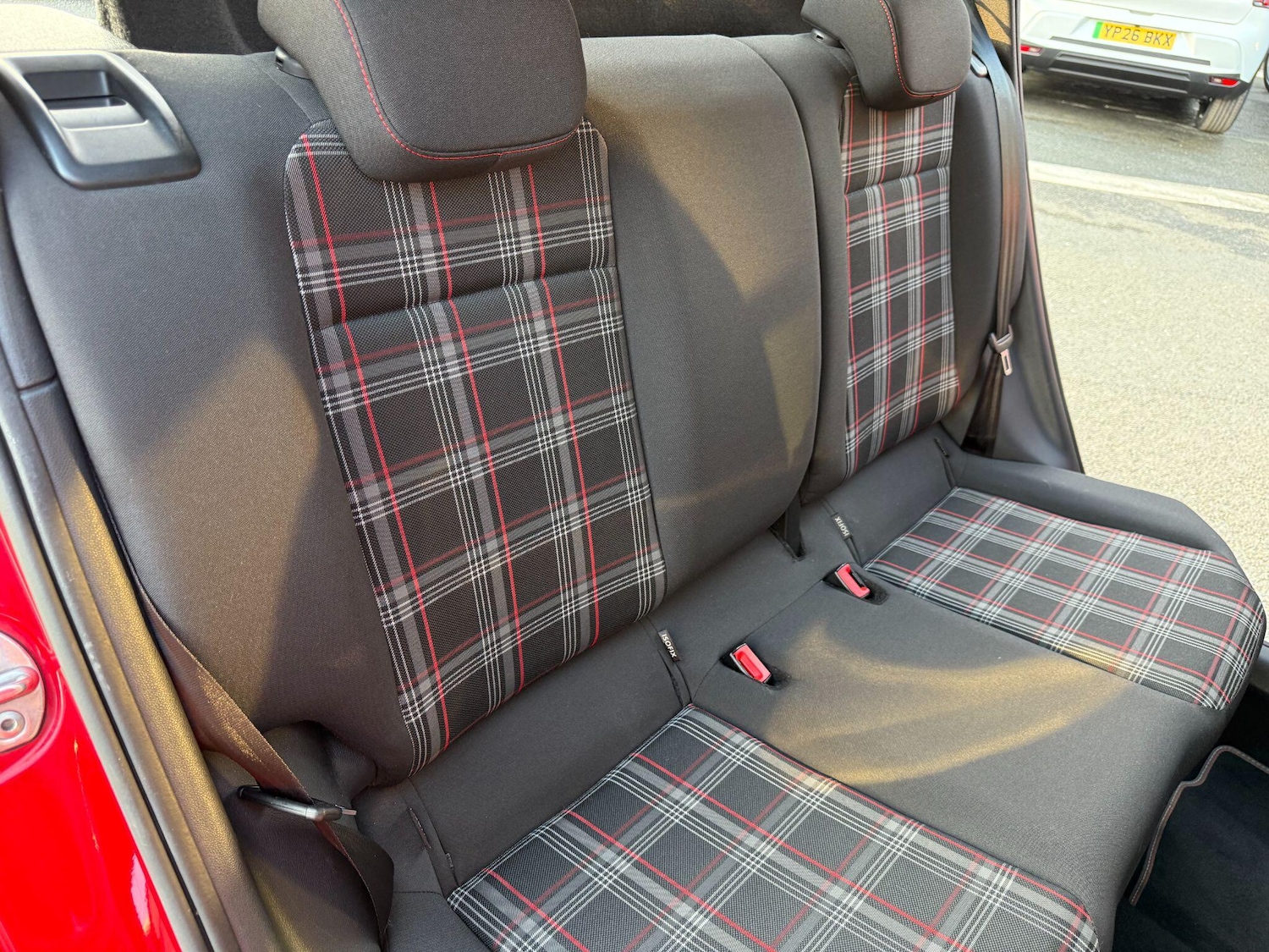 Used Volkswagen up! for sale - 77970376: Photo 16