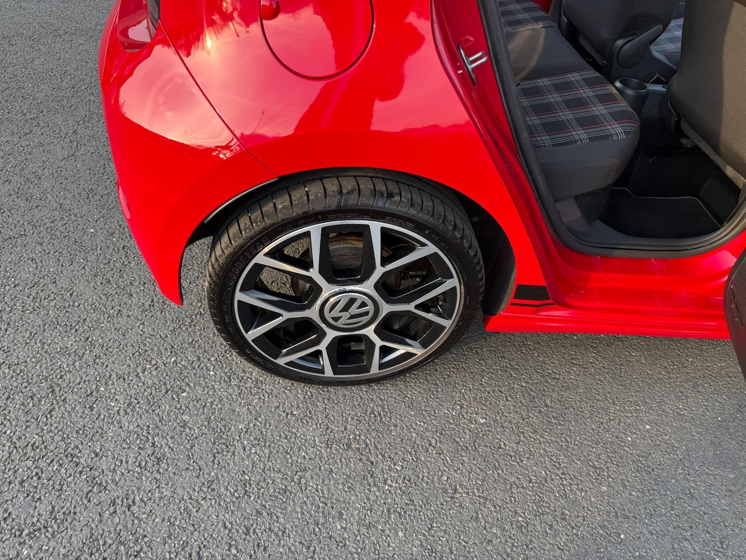 Used Volkswagen up! for sale - 77970376: Photo 22