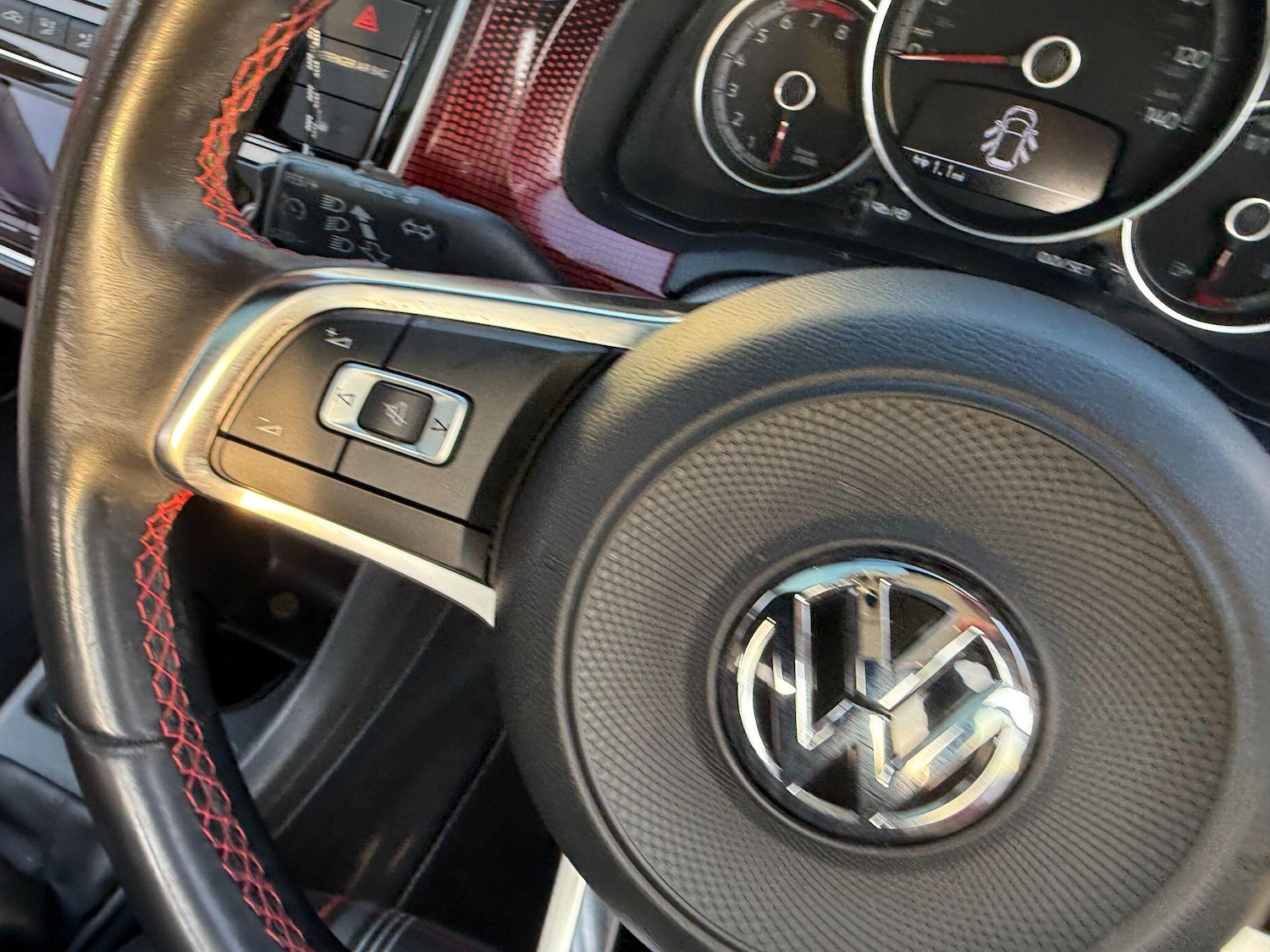 Used Volkswagen up! for sale - 77970376: Photo 31