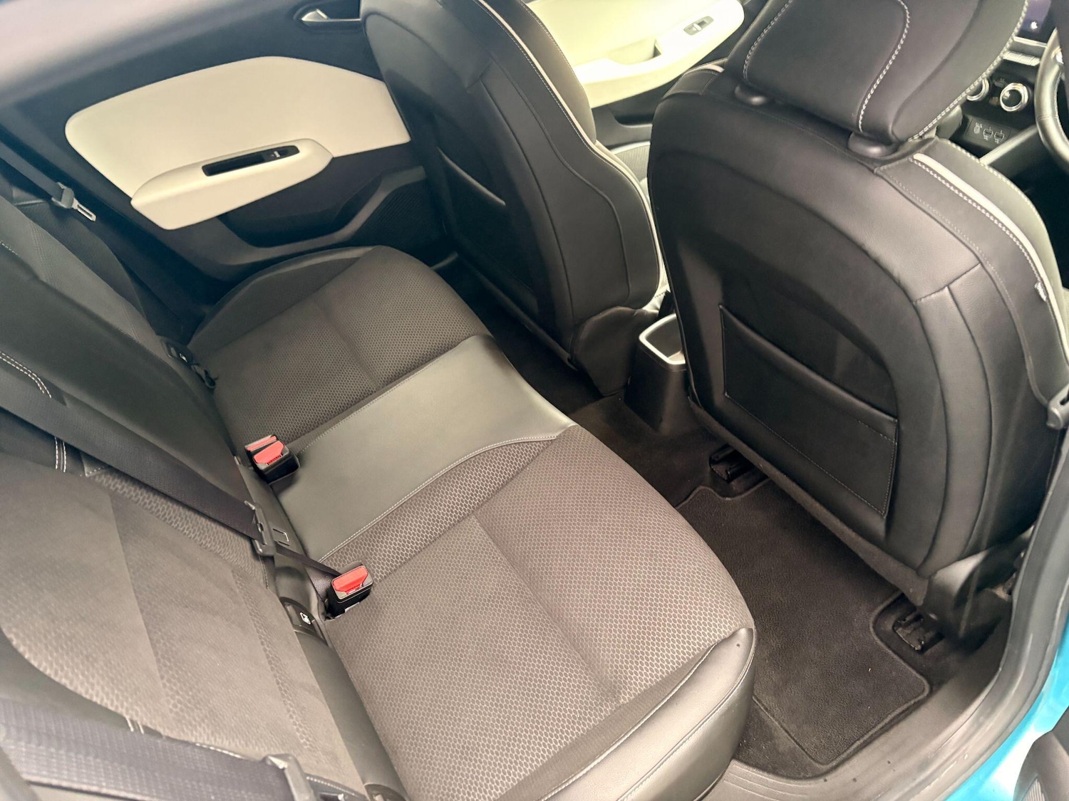 Used Renault Clio 2020 for sale - 76995800: Photo 13