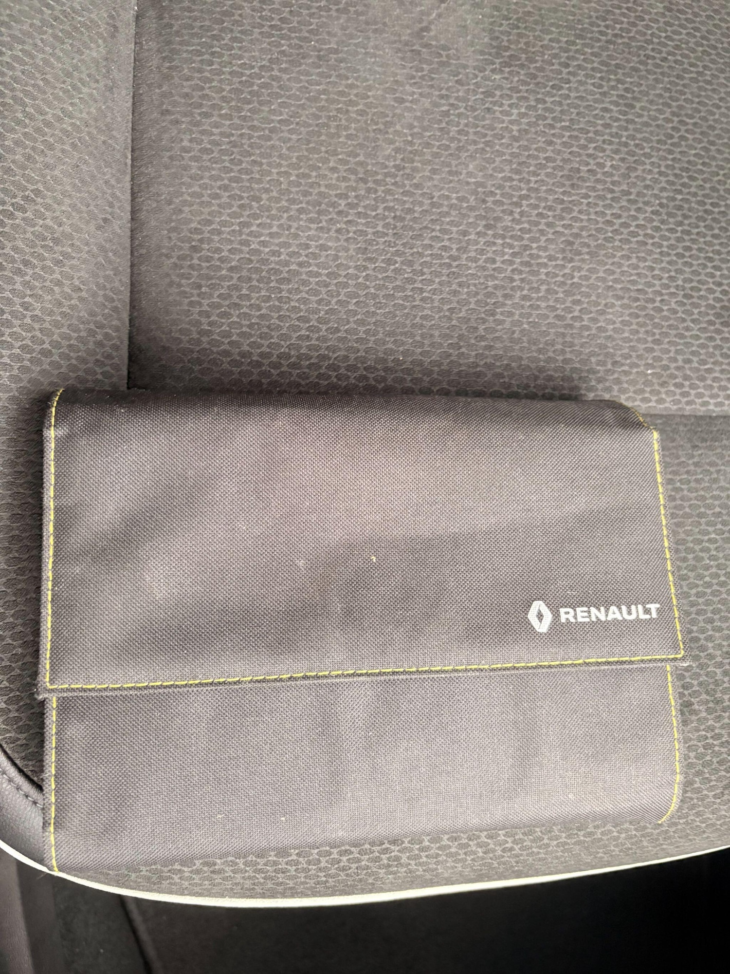 Used Renault Clio 2020 for sale - 76995800: Photo 22