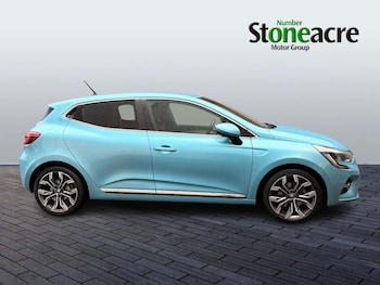 Used Renault Clio 2020 for sale - 76995800: Photo