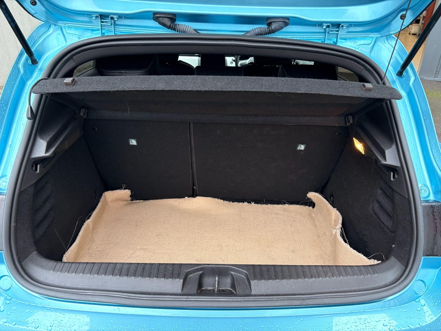 Used Renault Clio 2020 for sale - 76995800: Photo 31