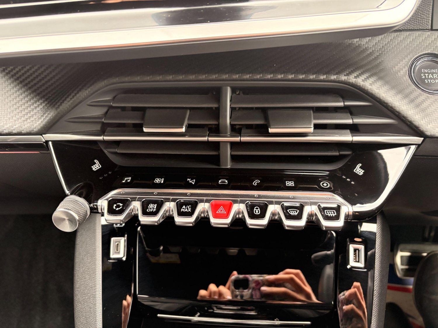 Used Peugeot 2008 2023 for sale - 78203843: Photo 11