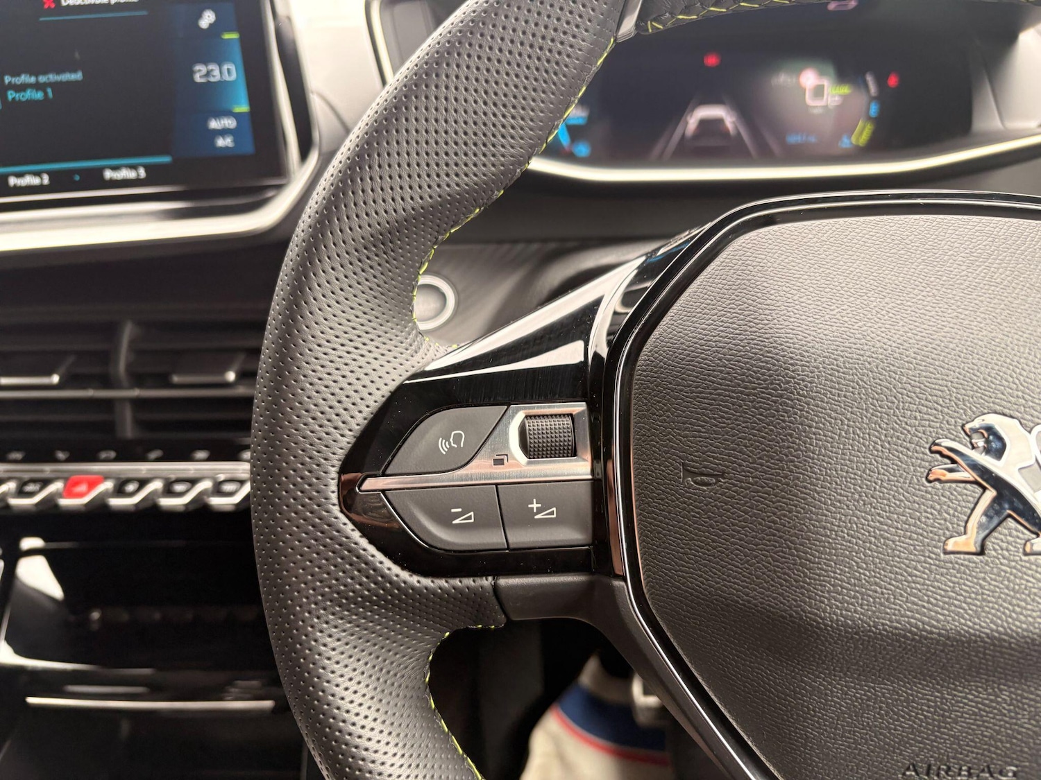 Used Peugeot 2008 2023 for sale - 78203843: Photo 19