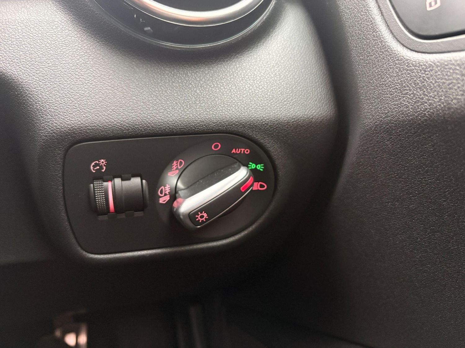 Used Audi A1 2017 for sale - 77425551: Photo 19