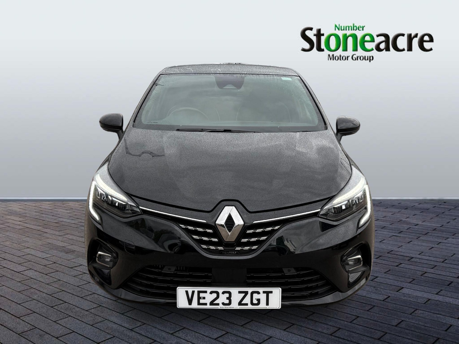 Used Renault Clio 2023 for sale - 76886119: Photo 2