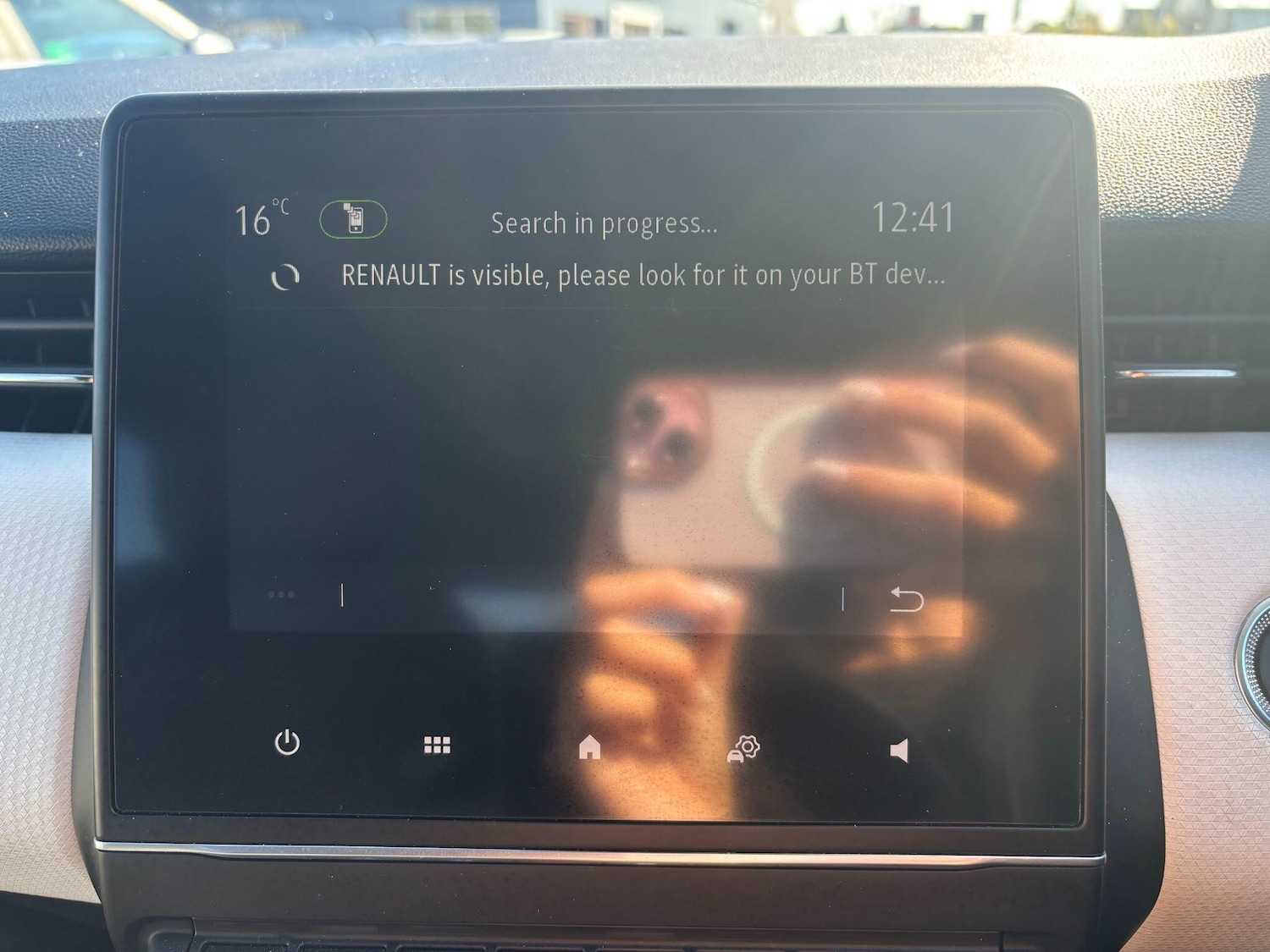 Used Renault Clio 2023 for sale - 76886119: Photo 35