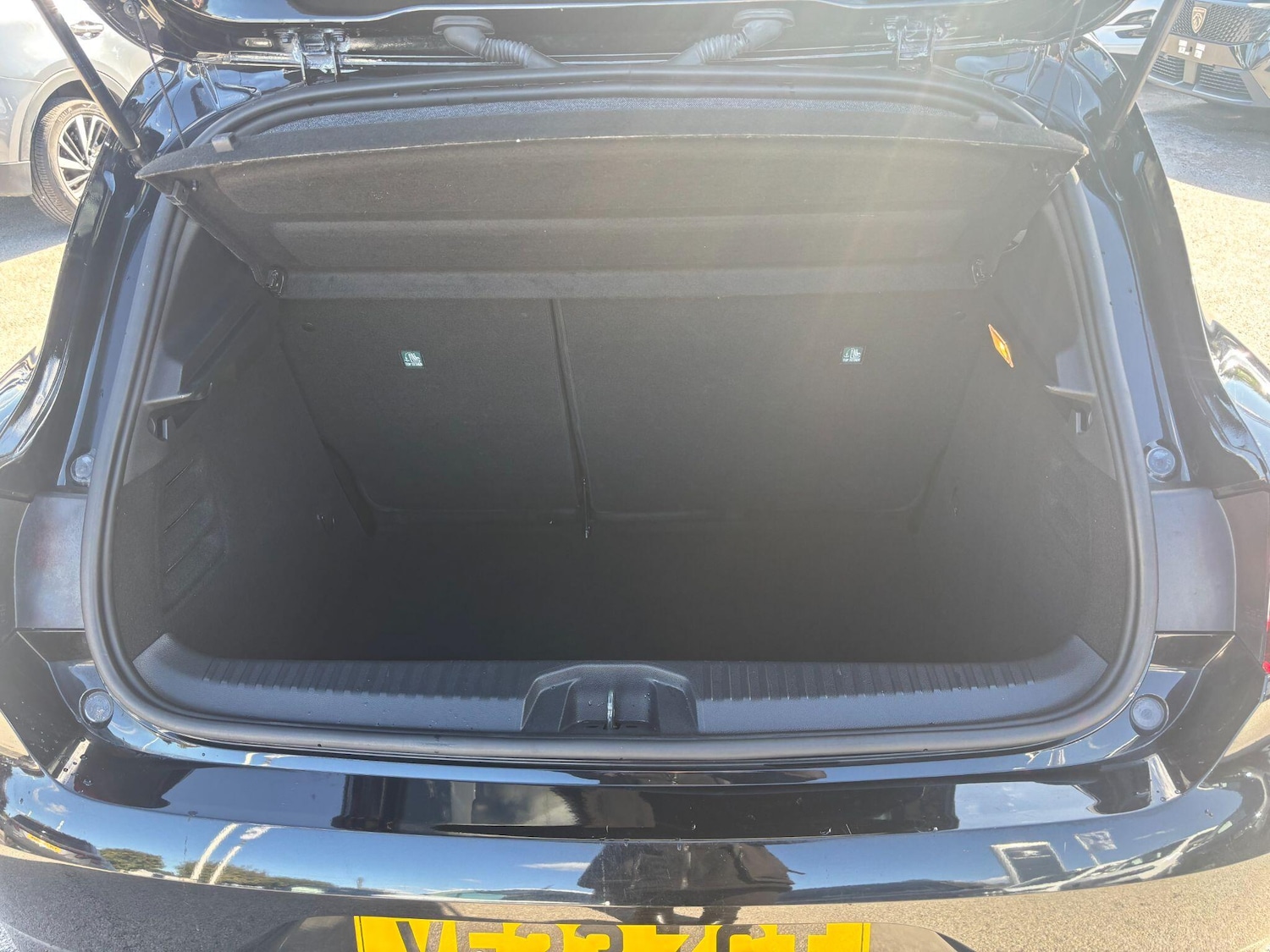 Used Renault Clio 2023 for sale - 76886119: Photo 37