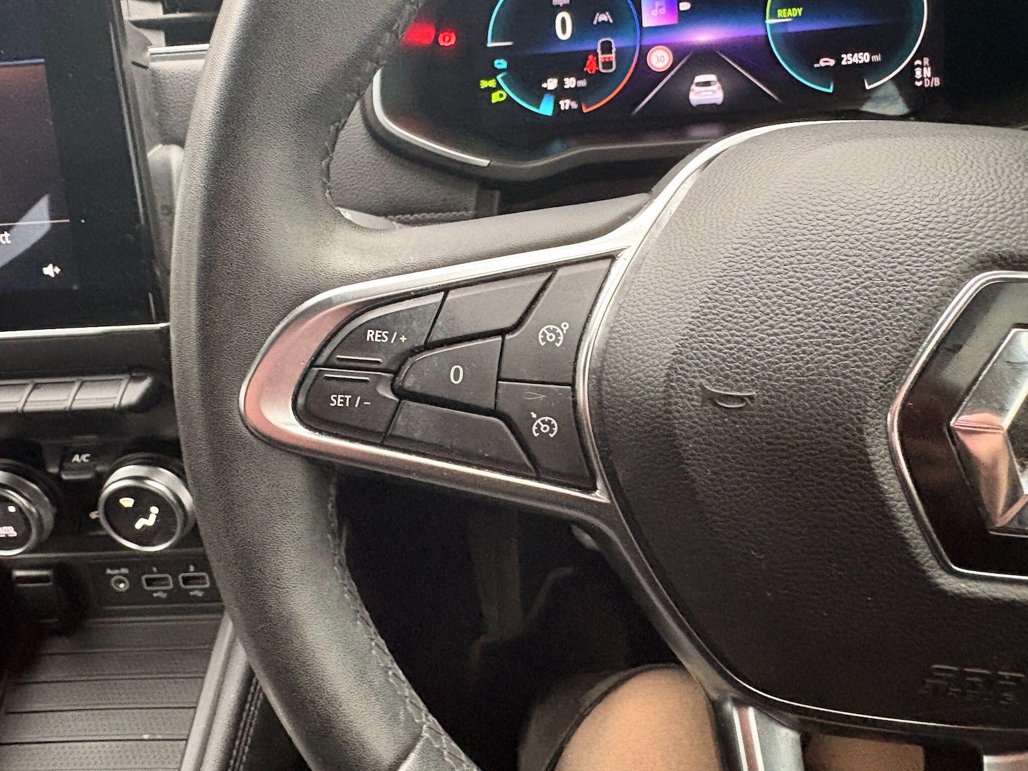 Used Renault Zoe for sale - 77132069: Photo 26