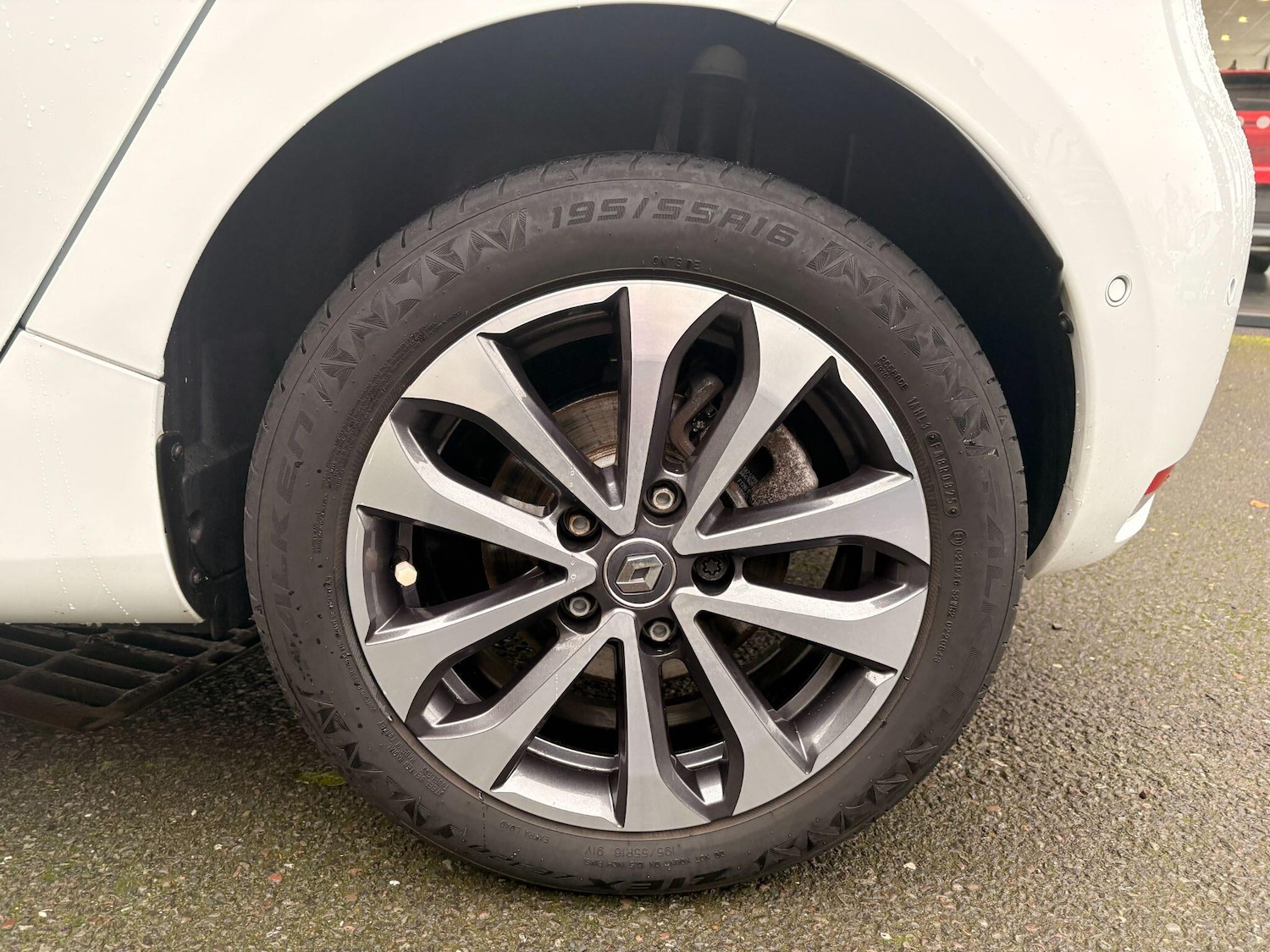 Used Renault Zoe for sale - 77132069: Photo 32