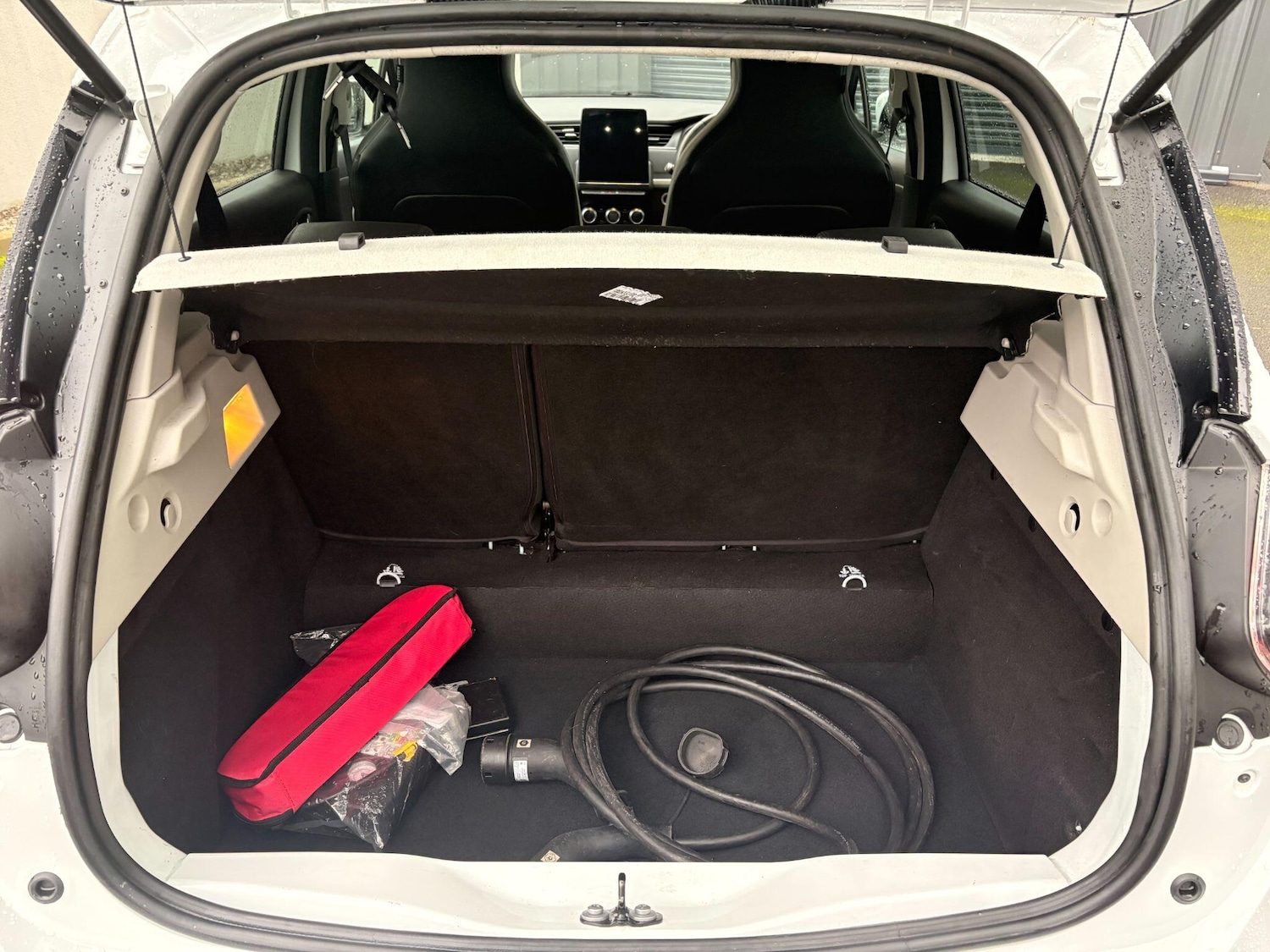 Used Renault Zoe for sale - 77132069: Photo 39