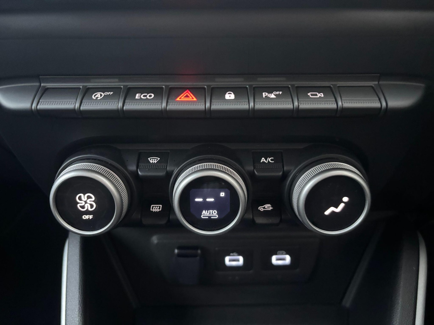 Used Dacia Duster 2023 for sale - 77131348: Photo 23