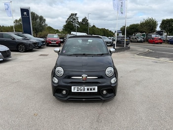 Used Abarth 595 2018 for sale - 75695994: Photo