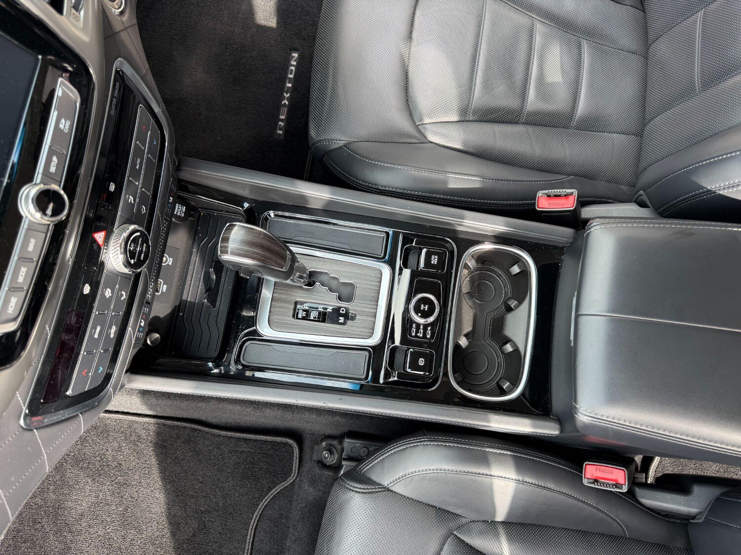 Used Ssangyong Rexton 2019 for sale - 78147925: Photo 12