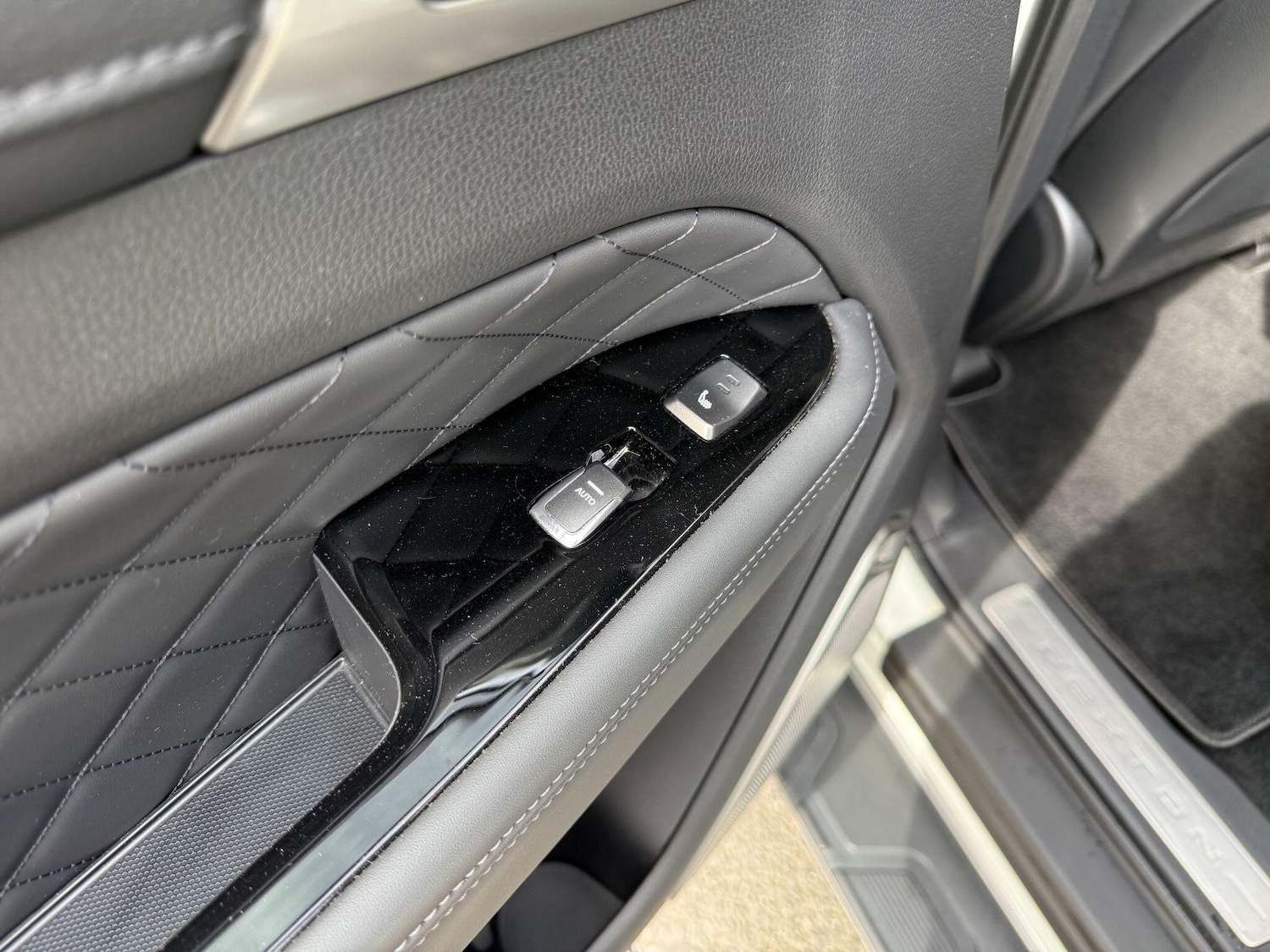 Used Ssangyong Rexton 2019 for sale - 78147925: Photo 22