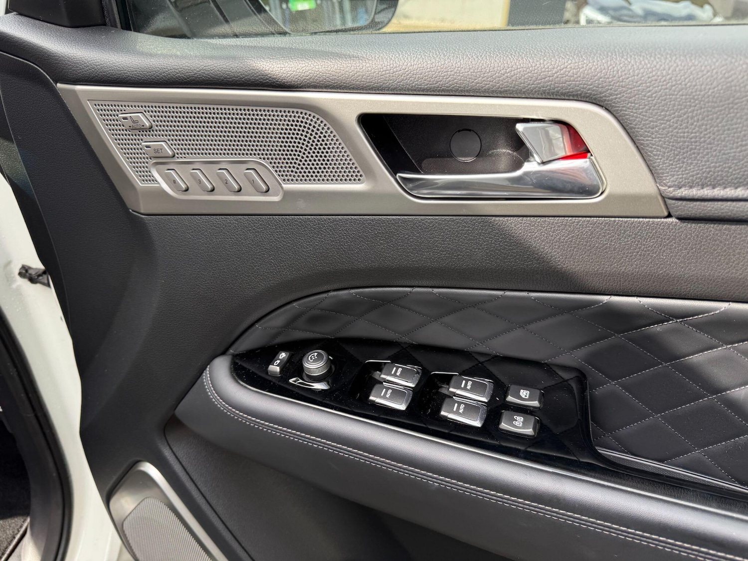 Used Ssangyong Rexton 2019 for sale - 78147925: Photo 23