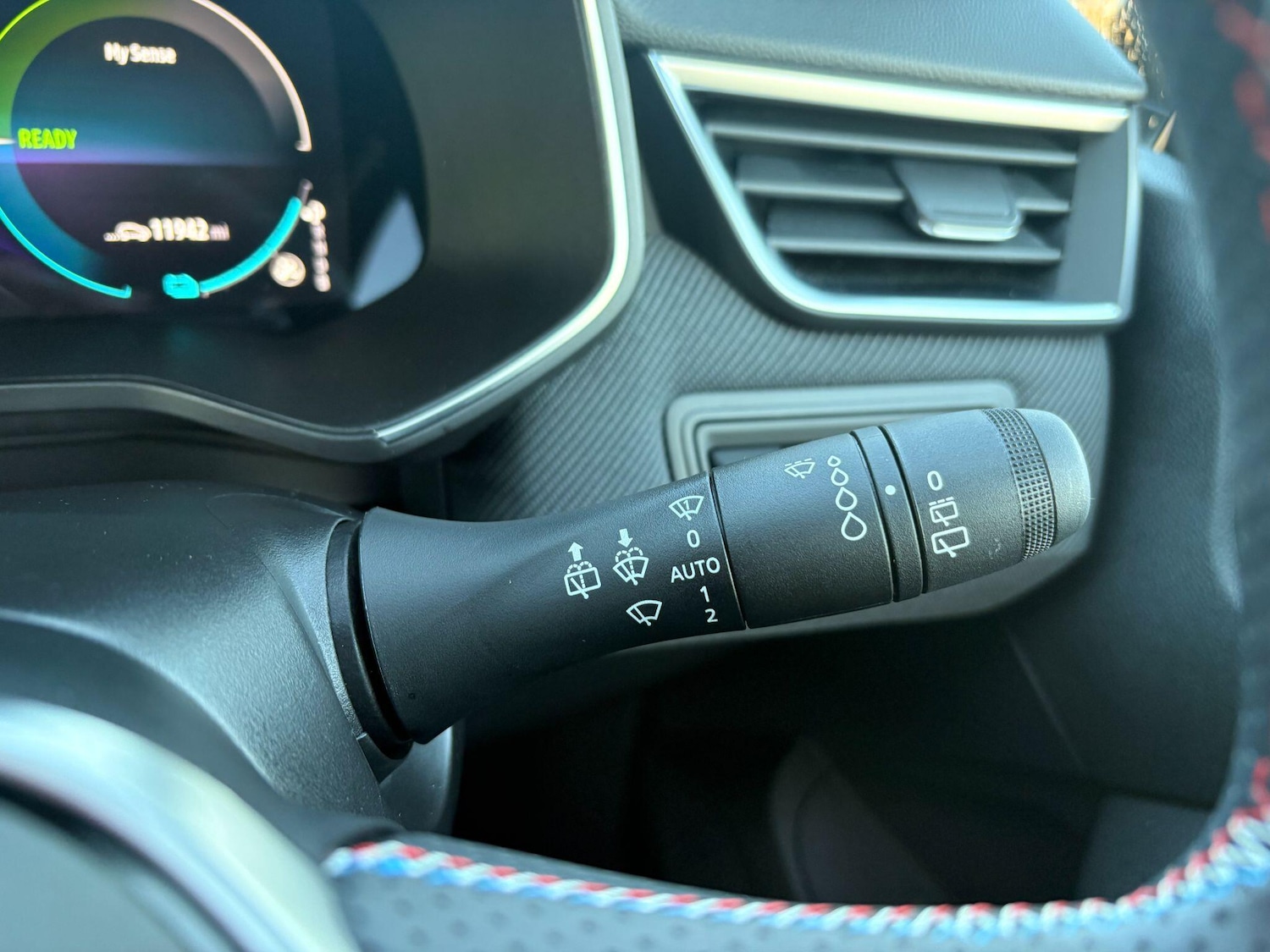 Used Renault Clio 2024 for sale - 77163490: Photo 19